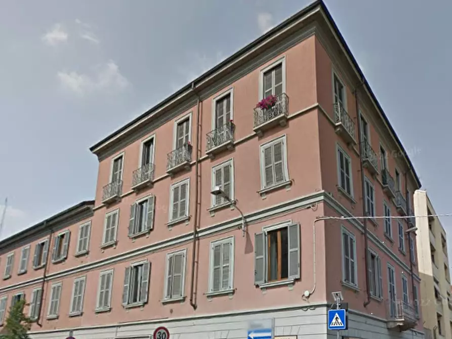 Immagine 4 di Appartamento in vendita  in Via Volturno a Monza