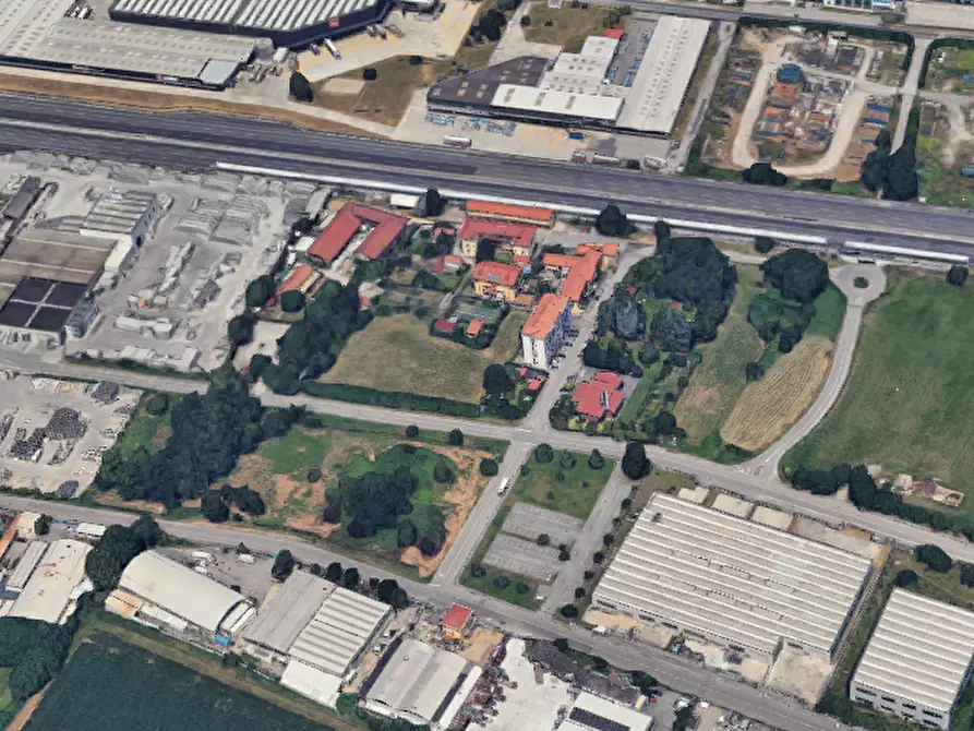 Immagine 7 di Appartamento in vendita  in Via Cascina Offelelera a Agrate Brianza