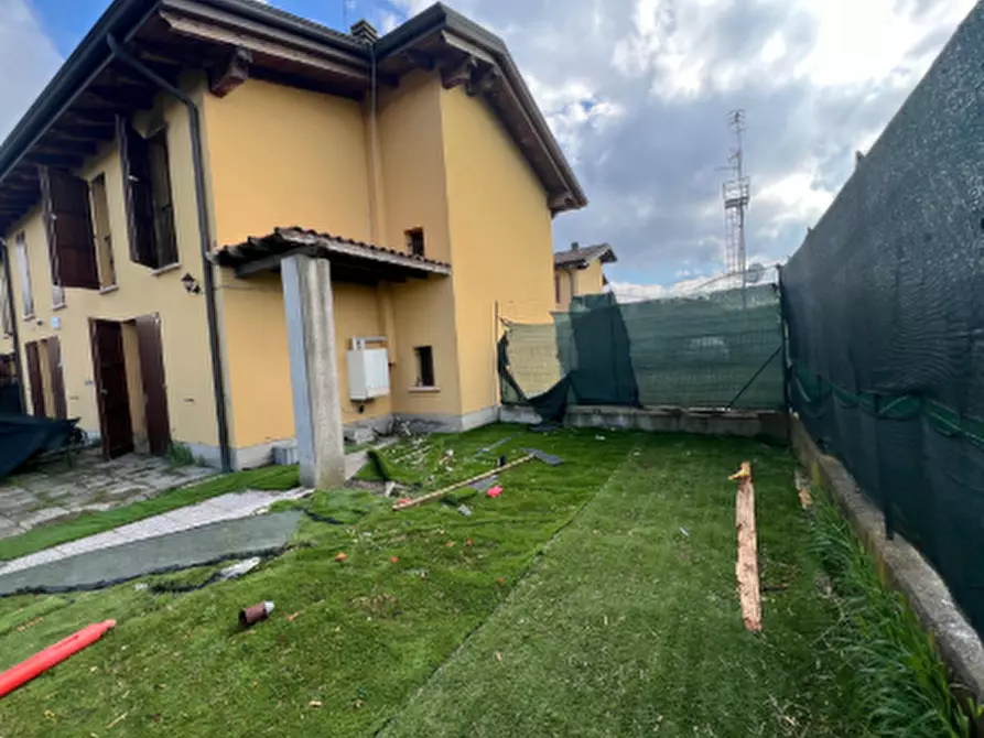 Immagine 3 di Villetta a schiera in vendita  in Via Samoggia  a Reggio Nell'emilia
