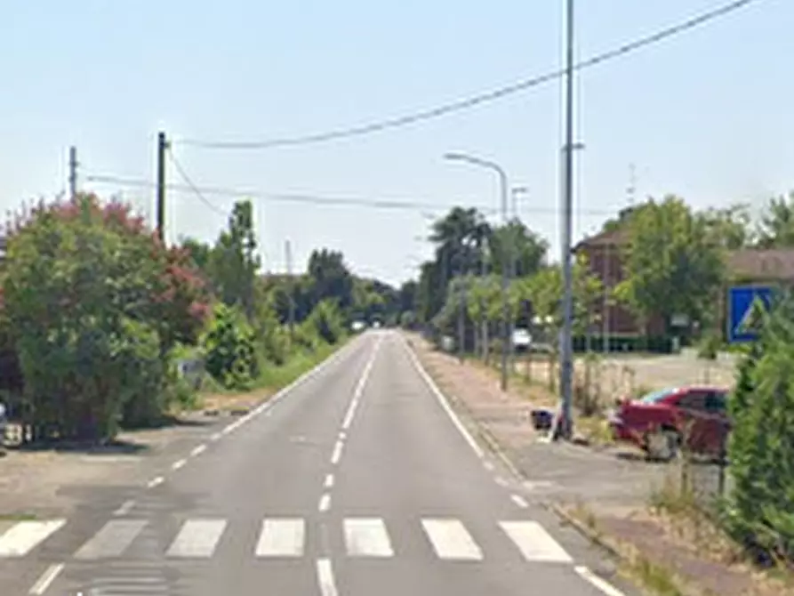 Immagine 11 di Villetta a schiera in vendita  in Via Samoggia  a Reggio Nell'emilia