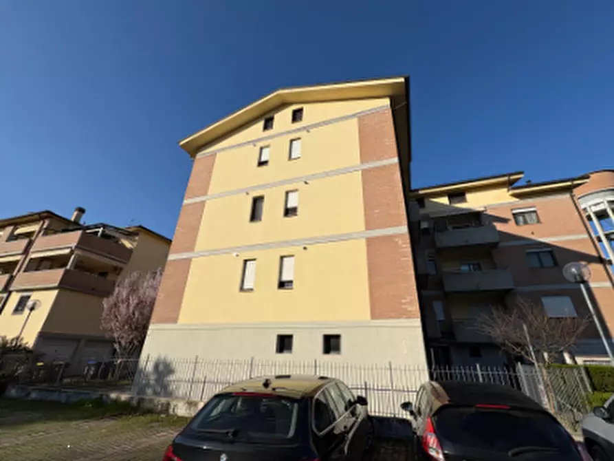Immagine 2 di Appartamento in vendita  in Via A. Garzanti  a Reggio Nell'emilia