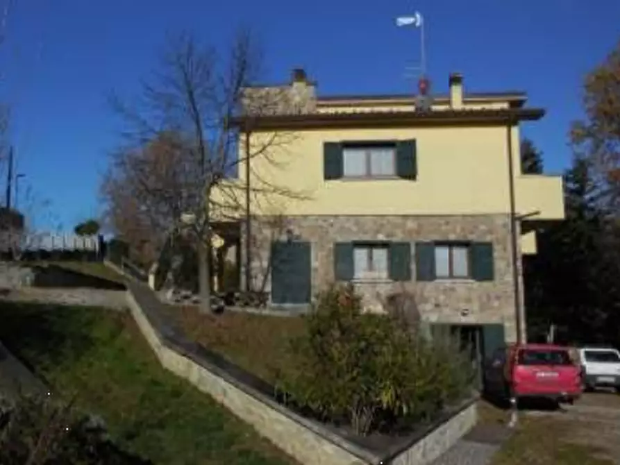 Immagine 2 di Casa indipendente in vendita  in Via Giacomo Puccini a Loiano