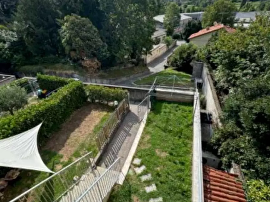 Immagine 4 di Appartamento in vendita  in Via S. Michele a Monticello Brianza