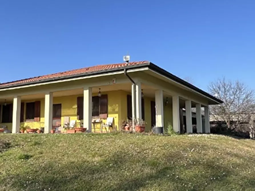 Immagine 7 di Villa in vendita  in Via dei Campi a Missaglia