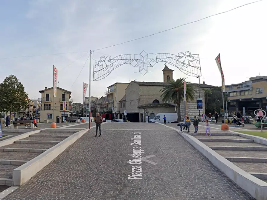 Immagine 5 di Appartamento in vendita  in Corso Giuseppe Garibaldi a Sant'elpidio A Mare
