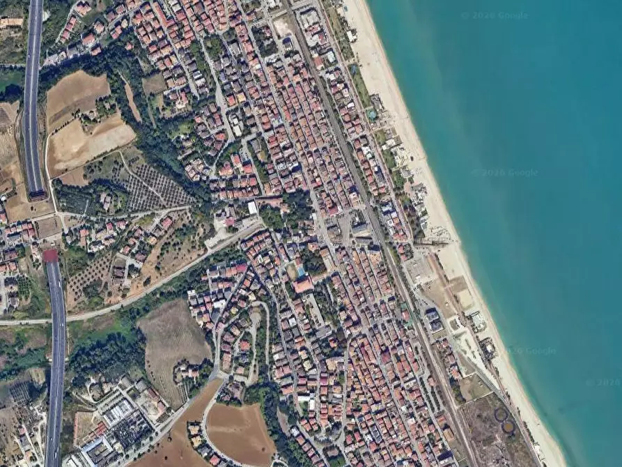 Immagine 11 di Appartamento in vendita  in Corso Giuseppe Garibaldi a Sant'elpidio A Mare