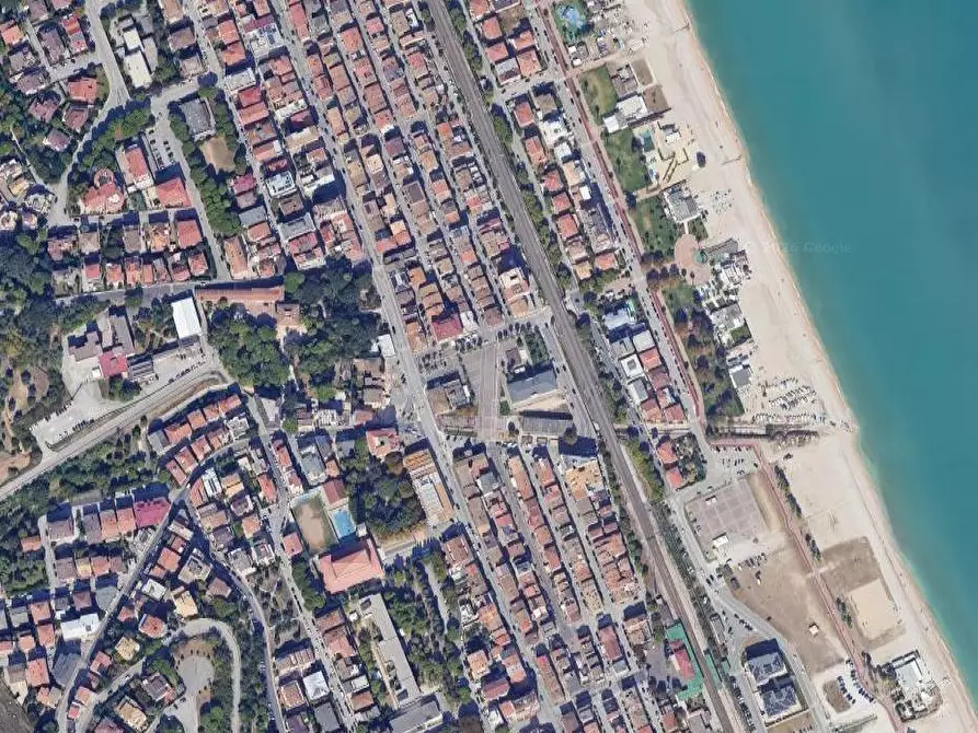 Immagine 12 di Appartamento in vendita  in Corso Giuseppe Garibaldi a Sant'elpidio A Mare