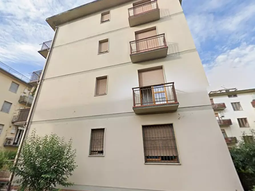 Immagine 5 di Appartamento in vendita  in Via Giuseppe di Vittorio a Impruneta
