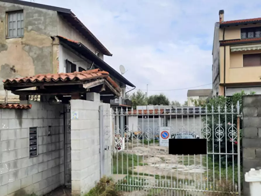 Immagine 2 di Appartamento in vendita  in Viale Industria a Vigevano