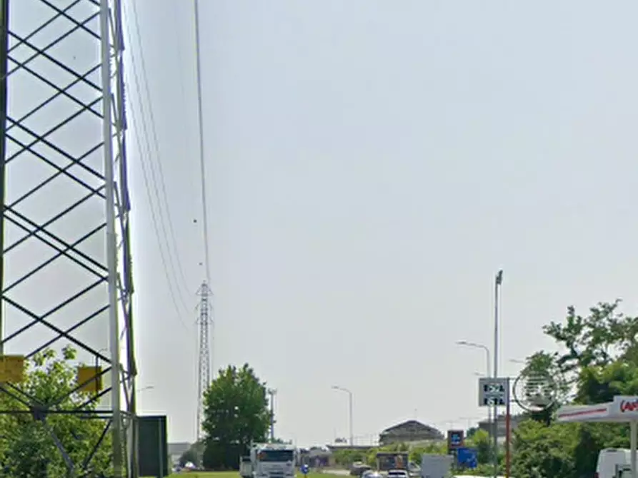 Immagine 5 di Appartamento in vendita  in Viale Industria a Vigevano