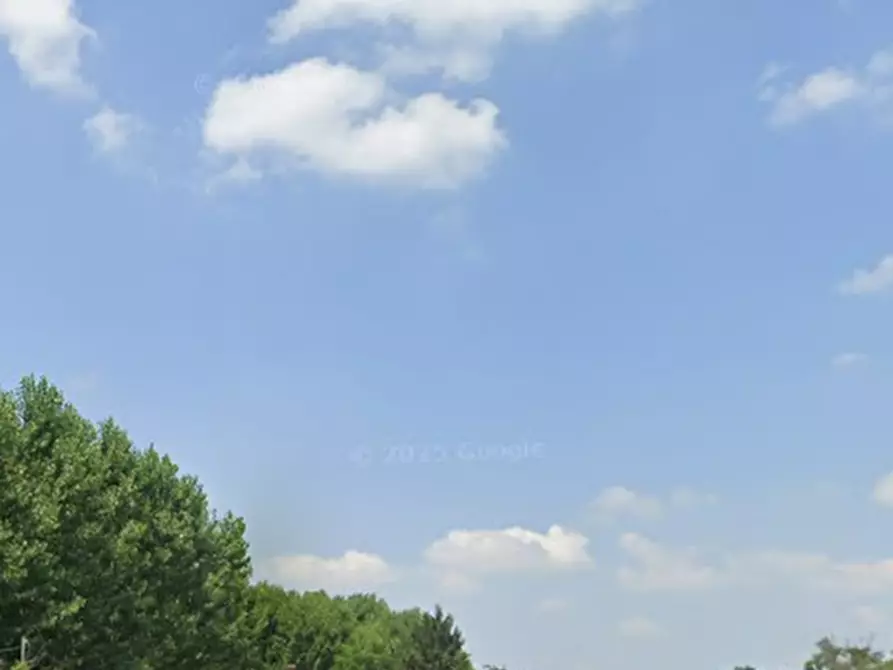 Immagine 7 di Negozio in vendita  in Via Partigiani  a Certosa Di Pavia