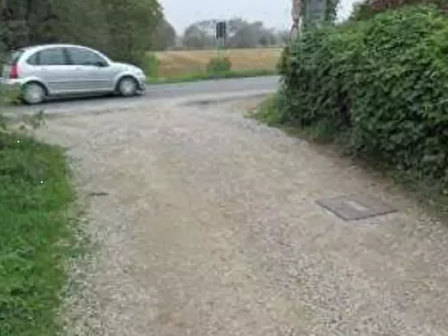 Immagine 2 di Terreno agricolo in vendita  in loc. Vistarino a Vistarino