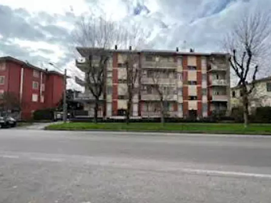 Immagine 2 di Appartamento in vendita  in Via Novara a Abbiategrasso