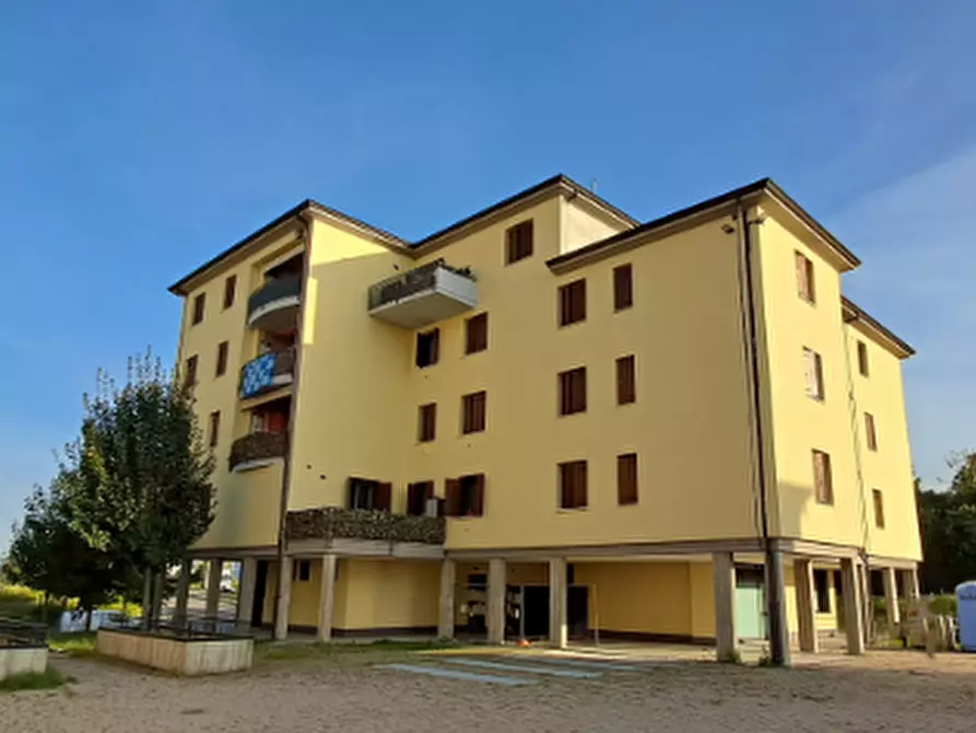 Immagine 9 di Appartamento in vendita  in Piazzale XXVII  Gennaio a Casalgrande