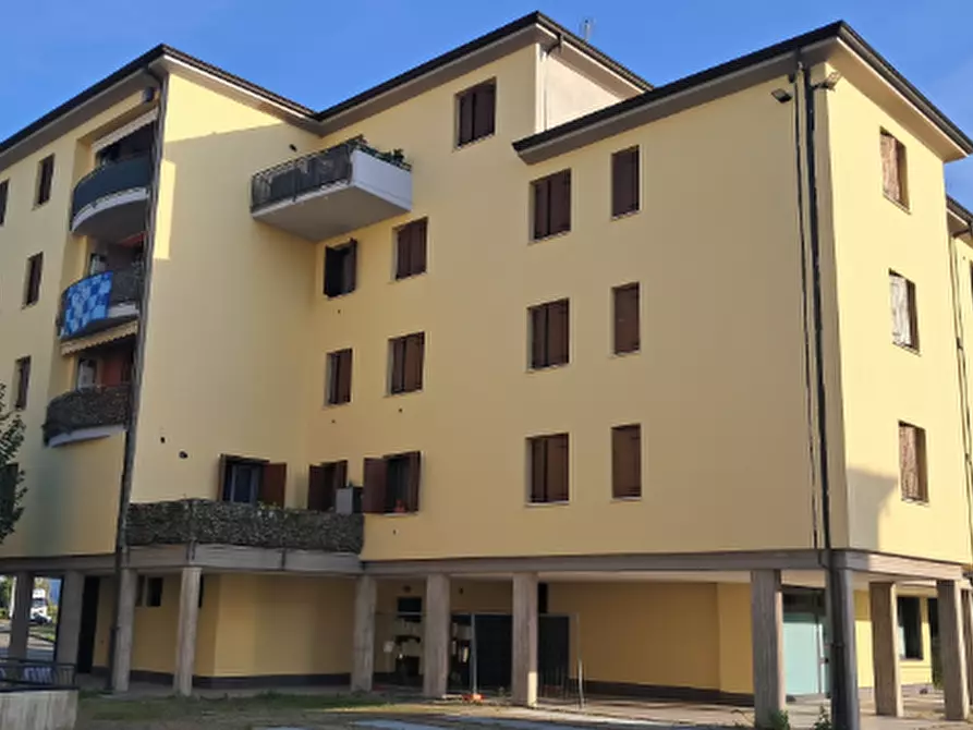 Immagine 13 di Appartamento in vendita  in Piazzale XXVII  Gennaio a Casalgrande