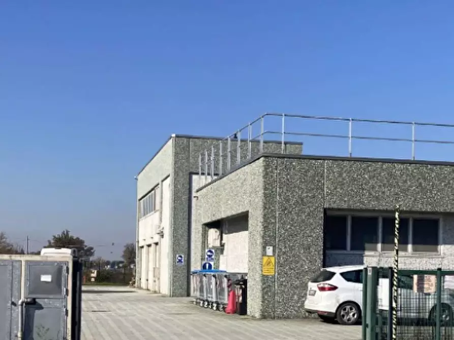 Immagine 1 di Capannone industriale in vendita  in Via Giovanni Ricordi a Busseto