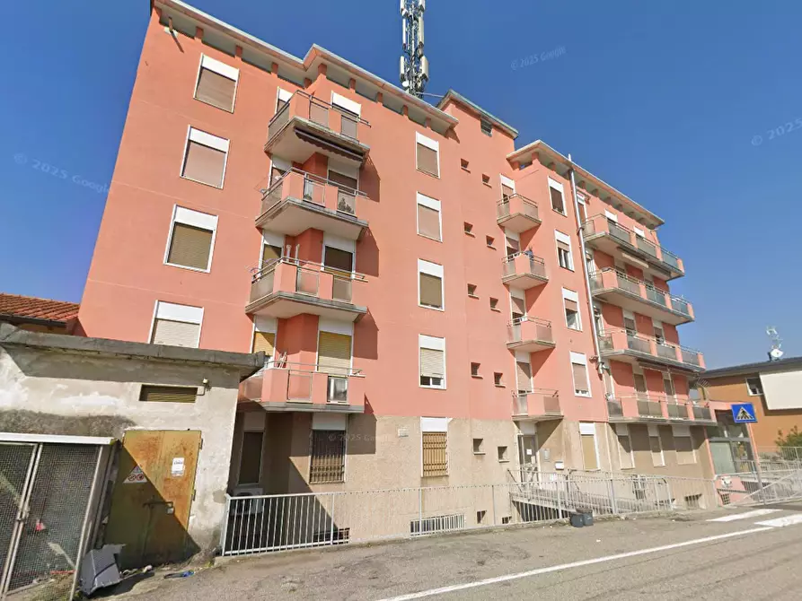 Immagine 2 di Appartamento in vendita  in Via Crocetta a Cavaria Con Premezzo