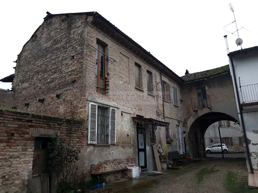 Immagine 1 di Appartamento in vendita  in Via Piccola Vedetta Lombarda a Voghera