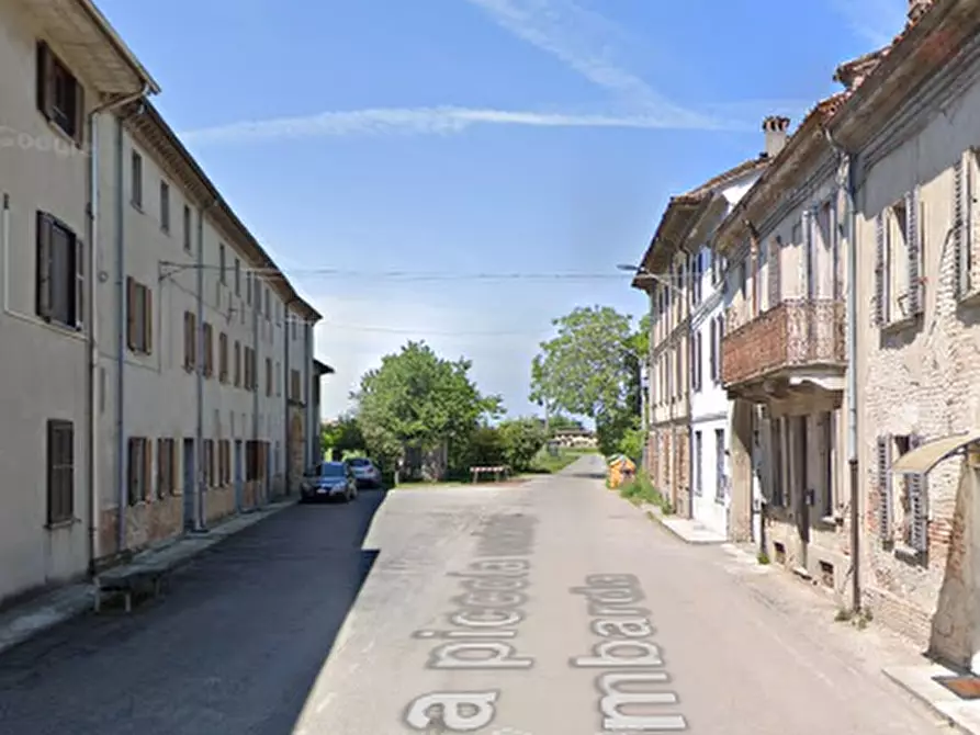 Immagine 6 di Appartamento in vendita  in Via Piccola Vedetta Lombarda a Voghera