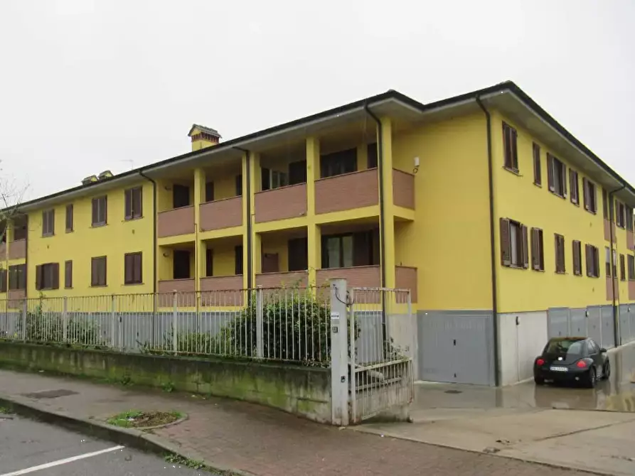 Immagine 2 di Appartamento in vendita  in Via Arturo Toscanini a Ceranova