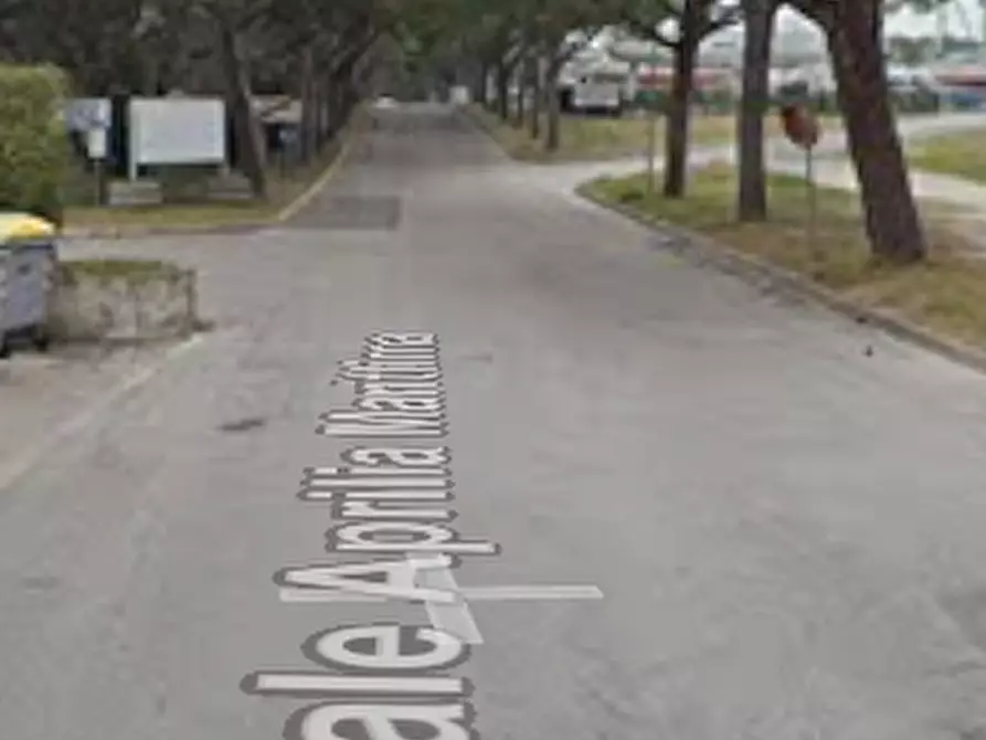 Immagine 15 di Negozio in vendita  in Viale Aprilia Marittima a Latisana