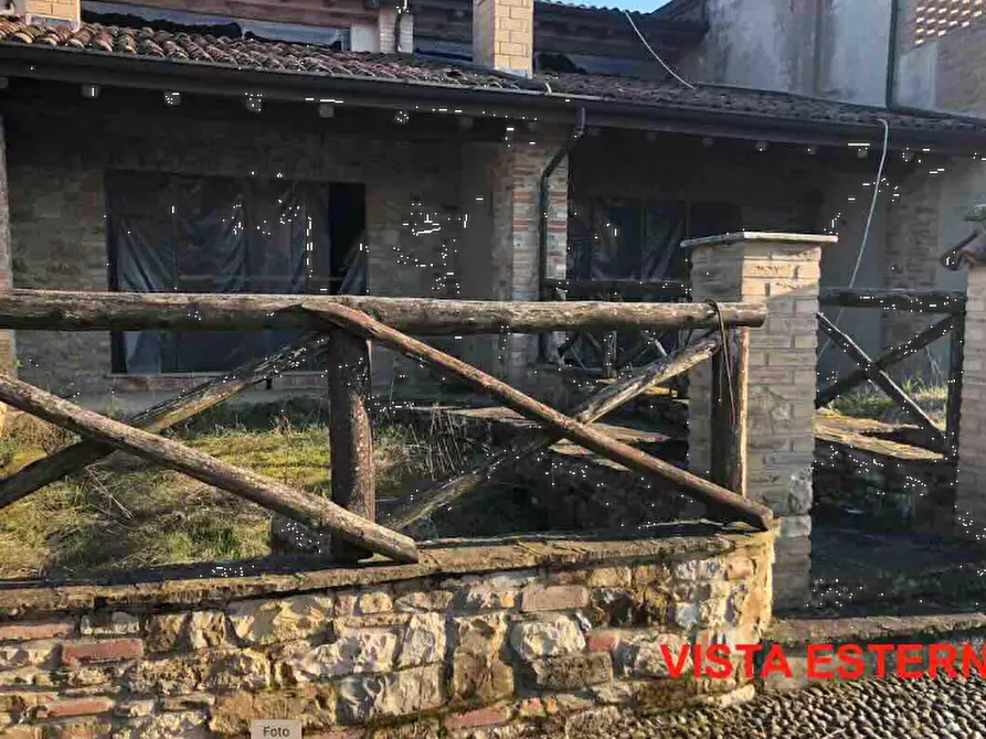 Immagine 1 di Villetta a schiera in vendita  in Località Boffarola a Gazzola