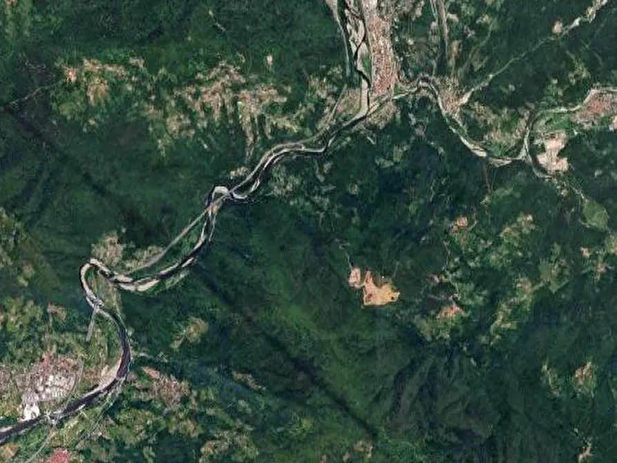 Immagine 5 di Porzione di casa in vendita  in Via Serralta a Podenzana