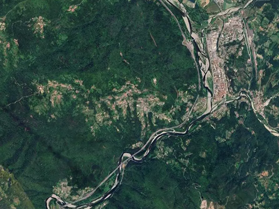 Immagine 6 di Porzione di casa in vendita  in Via Serralta a Podenzana