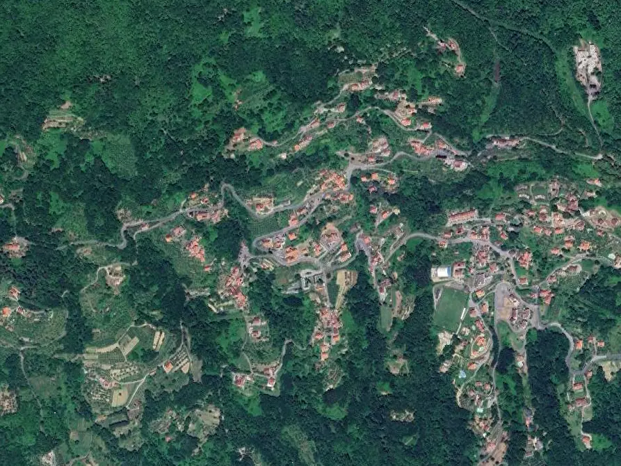 Immagine 7 di Porzione di casa in vendita  in Via Serralta a Podenzana