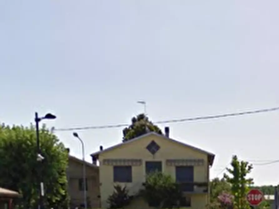 Immagine 8 di Negozio in vendita  in Strada Giordano Cavestro a Torrile