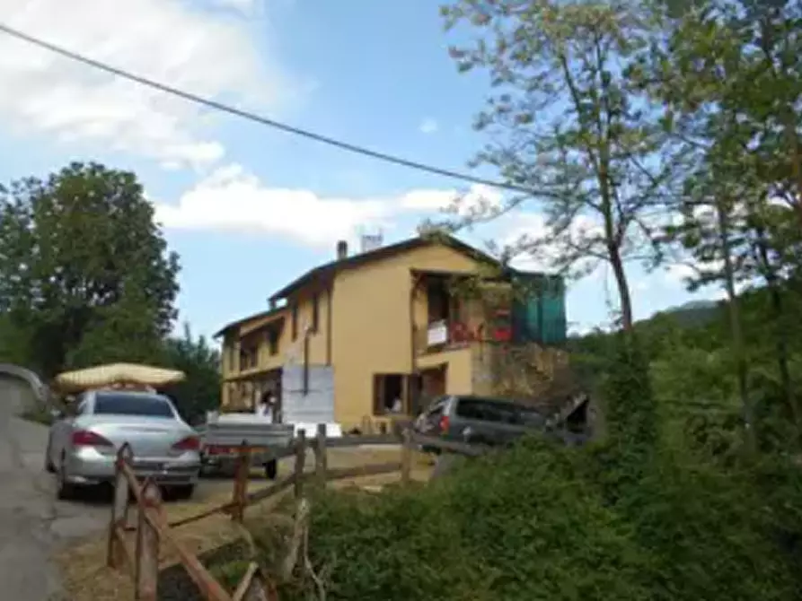 Immagine 1 di Appartamento in vendita  in strada Vecciatica a Monchio Delle Corti