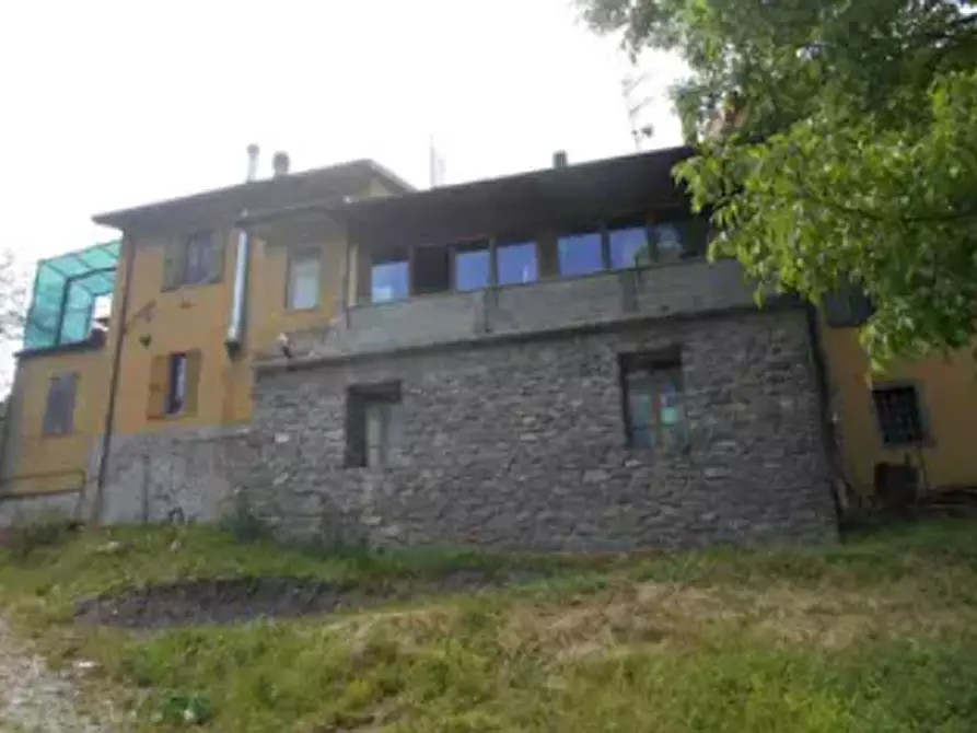 Immagine 3 di Appartamento in vendita  in strada Vecciatica a Monchio Delle Corti