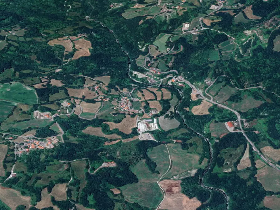 Immagine 11 di Appartamento in vendita  in strada Vecciatica a Monchio Delle Corti