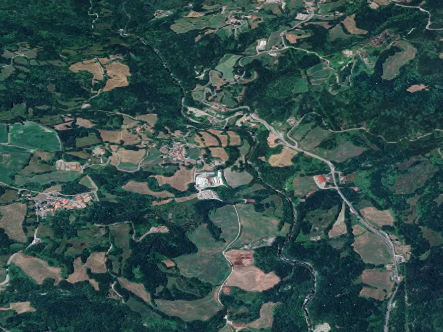 Immagine 12 di Appartamento in vendita  in strada Vecciatica a Monchio Delle Corti