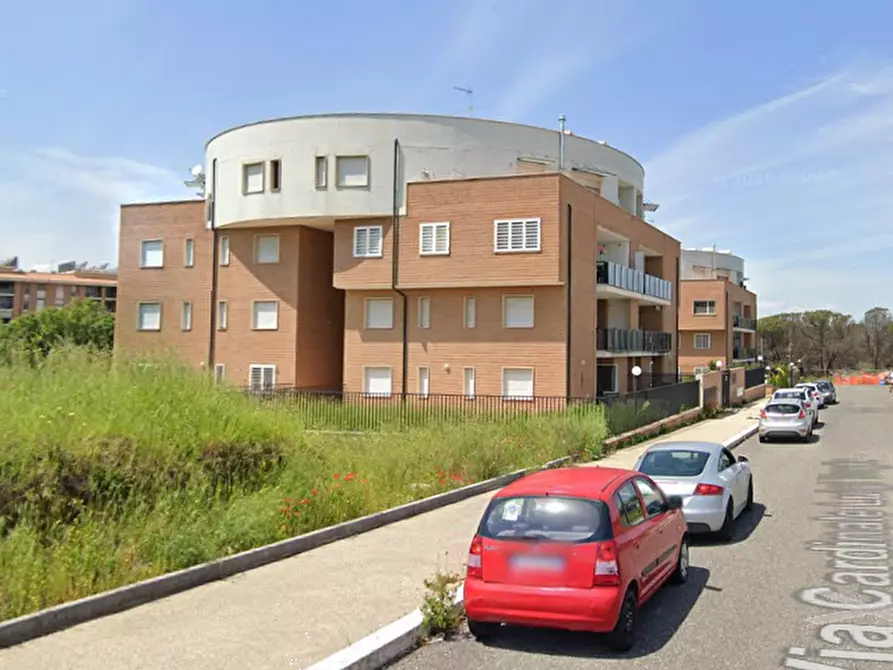 Immagine 1 di Appartamento in vendita  in Via Cardinale Luigi Traglia a Roma