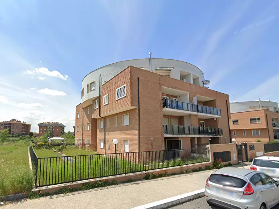 Immagine 3 di Appartamento in vendita  in Via Cardinale Luigi Traglia a Roma