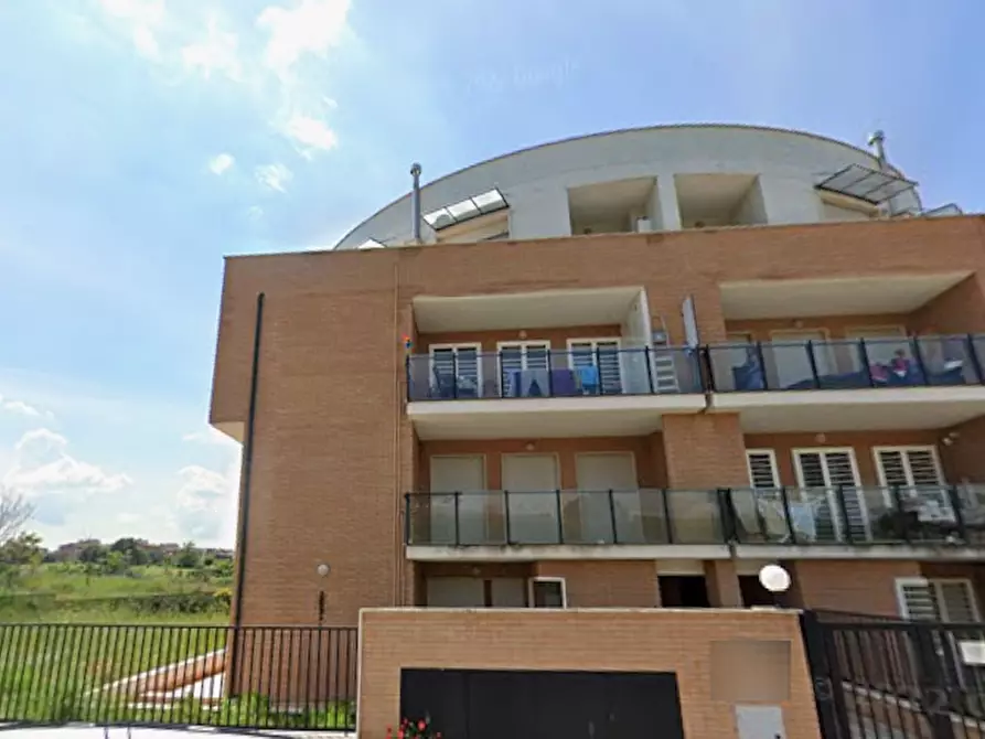 Immagine 12 di Appartamento in vendita  in Via Cardinale Luigi Traglia a Roma