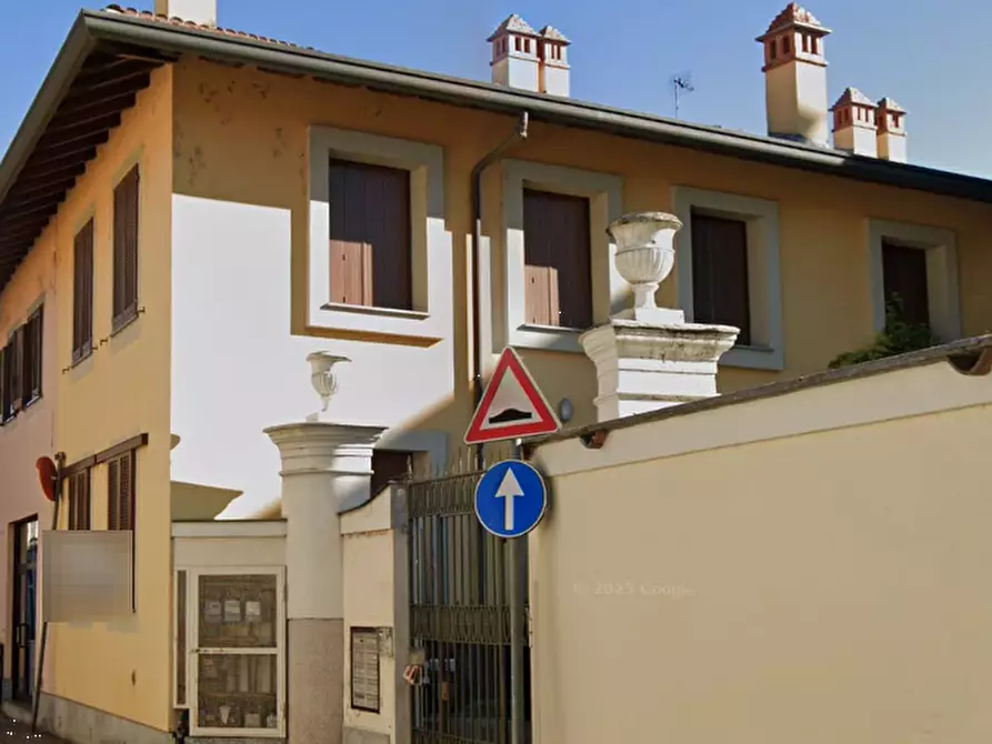 Immagine 2 di Villetta a schiera in vendita  in Via Guglielmo Marconi a Buscate