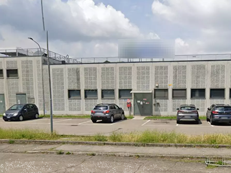 Immagine 1 di Negozio in vendita  in Piazzale Marco Polo a San Felice Sul Panaro