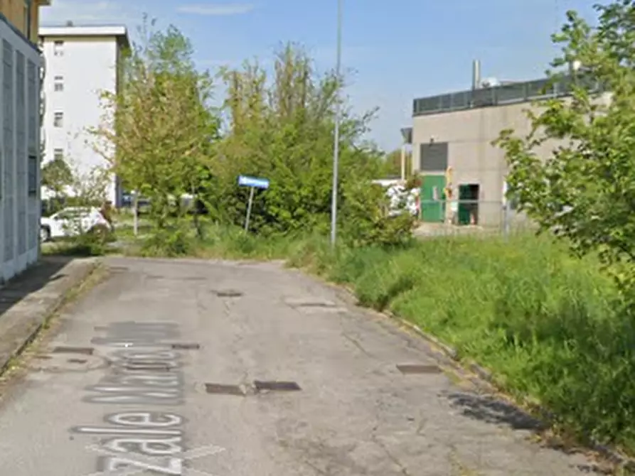 Immagine 5 di Negozio in vendita  in Piazzale Marco Polo a San Felice Sul Panaro