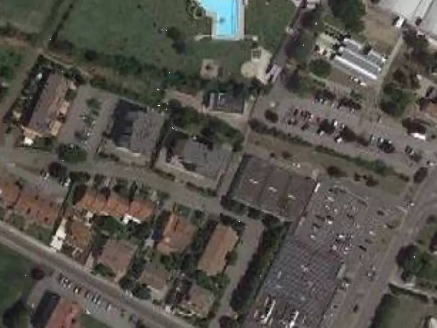 Immagine 9 di Negozio in vendita  in Piazzale Marco Polo a San Felice Sul Panaro