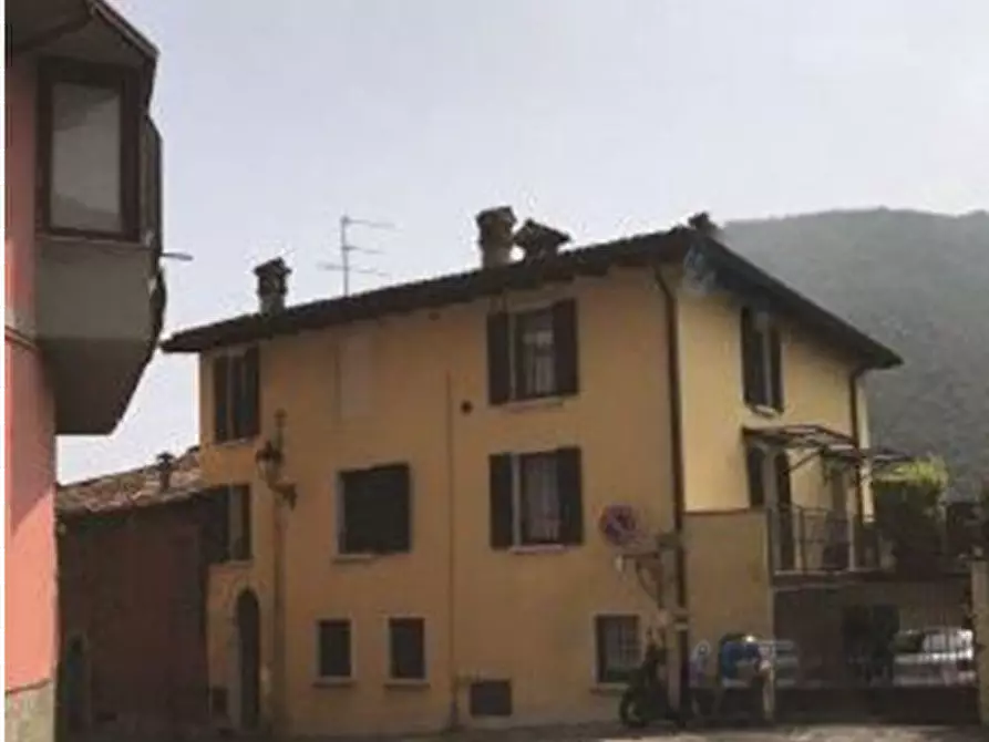Immagine 1 di Appartamento in vendita  in Via Gremone a Sarezzo