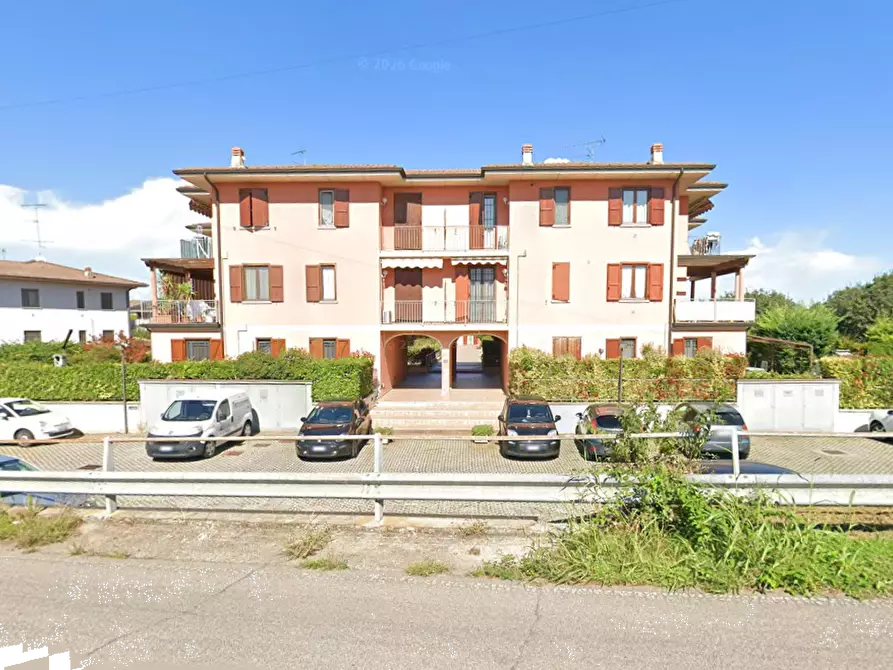 Immagine 3 di Appartamento in vendita  in via Giacomo Leopardi a Ghedi