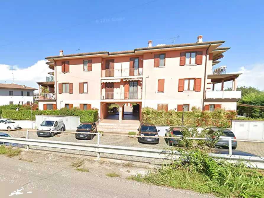 Immagine 8 di Appartamento in vendita  in via Giacomo Leopardi a Ghedi