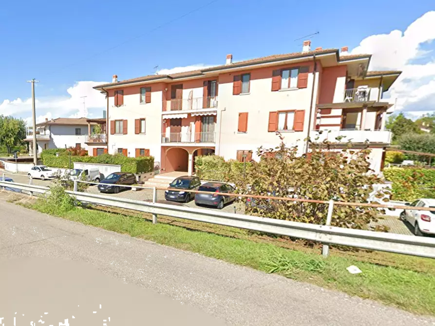 Immagine 9 di Appartamento in vendita  in via Giacomo Leopardi a Ghedi