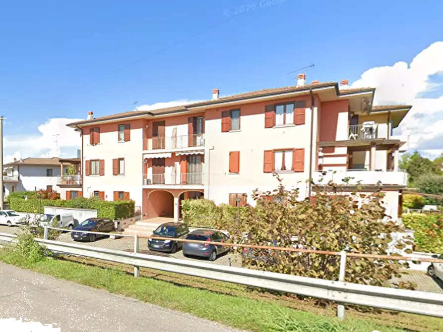 Immagine 11 di Appartamento in vendita  in via Giacomo Leopardi a Ghedi