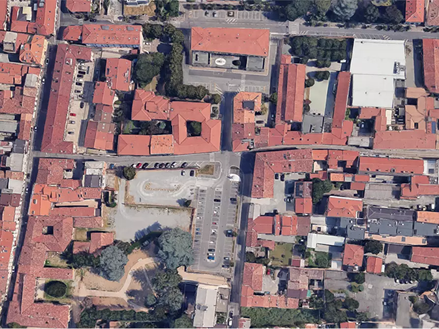 Immagine 14 di Negozio in vendita  in Via Giuseppe Garibaldi a Mariano Comense