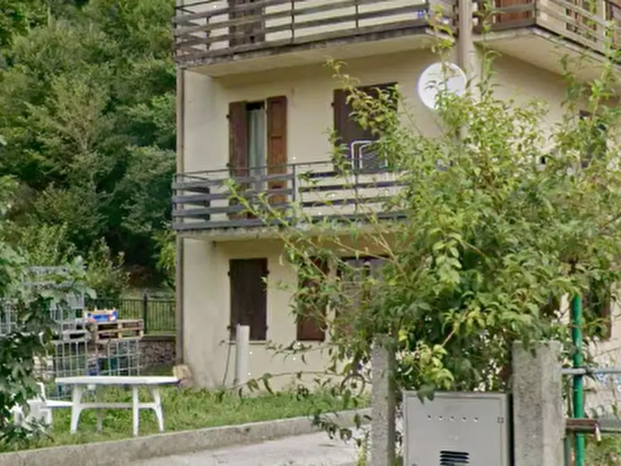 Immagine 7 di Appartamento in vendita  in via roma a Bordano