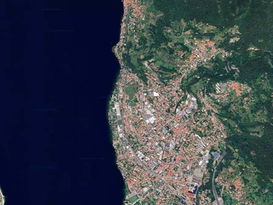 Immagine 4 di Ufficio in vendita  in Via Statale a Mandello Del Lario