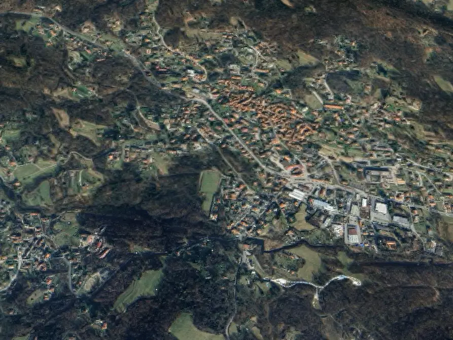 Immagine 14 di Appartamento in vendita  in Via Cesare Battisti  a Ferrera Di Varese